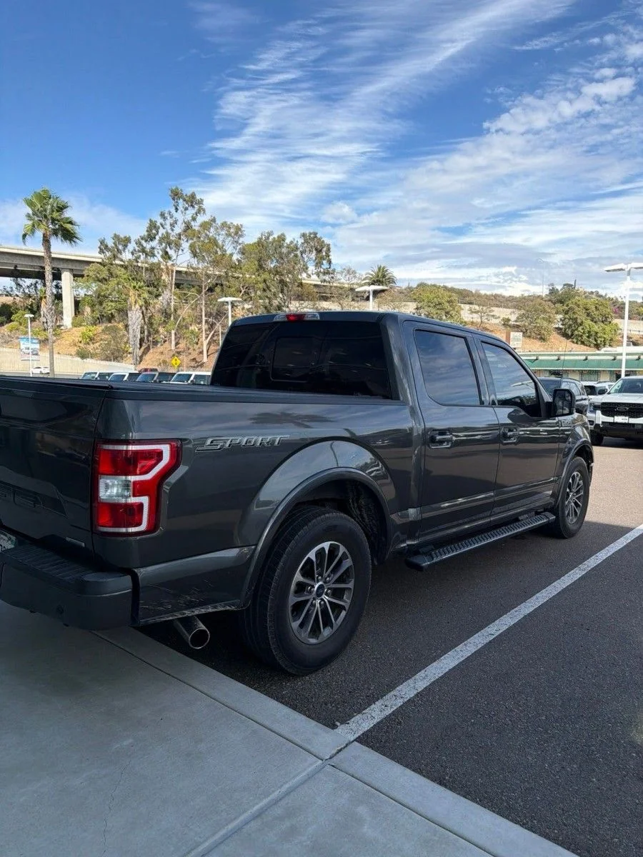 Certified Used 2018 Magnetic Metallic Ford XLT image 6