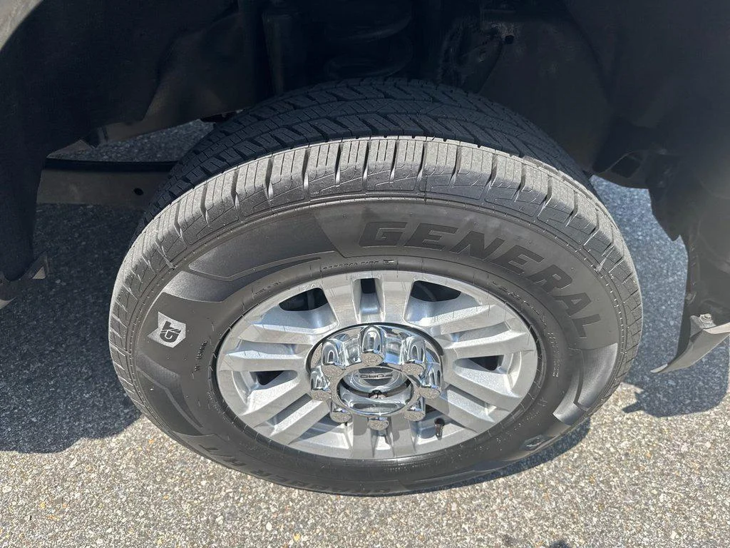 Used 2019 Magnetic Metallic Ford XLT 4WD Crew Cab 6.75 Box image 9