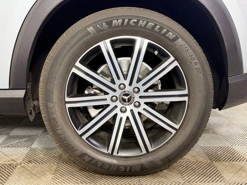 Used 2025  Mercedes-Benz GLE 350 image 22