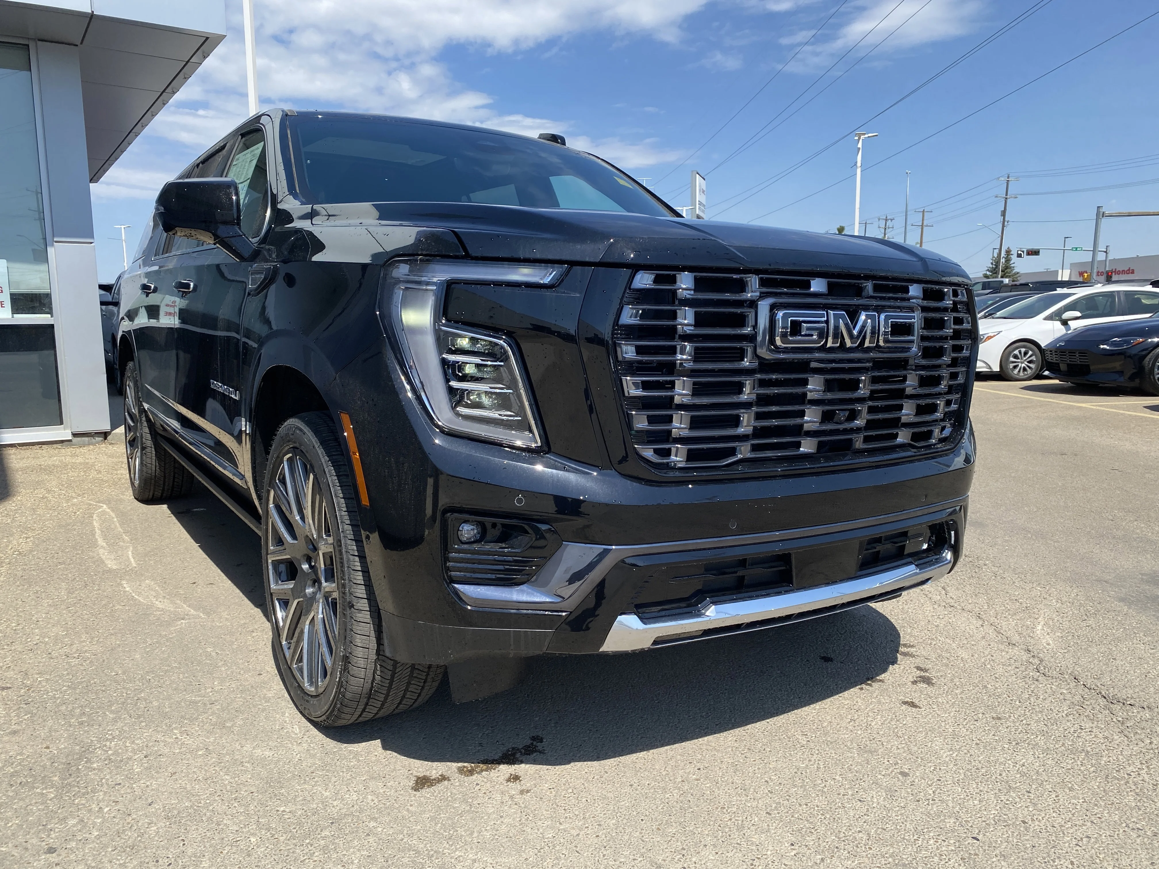 New 2026 ONYX BLACK GMC Denali Ultimate image 8
