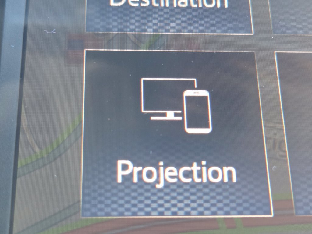 Used 2020 Wind Chill Pearl Toyota XSE V6 image 15