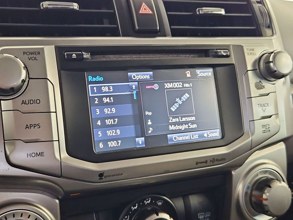 Used 2016 Gray Toyota SR5 image 17