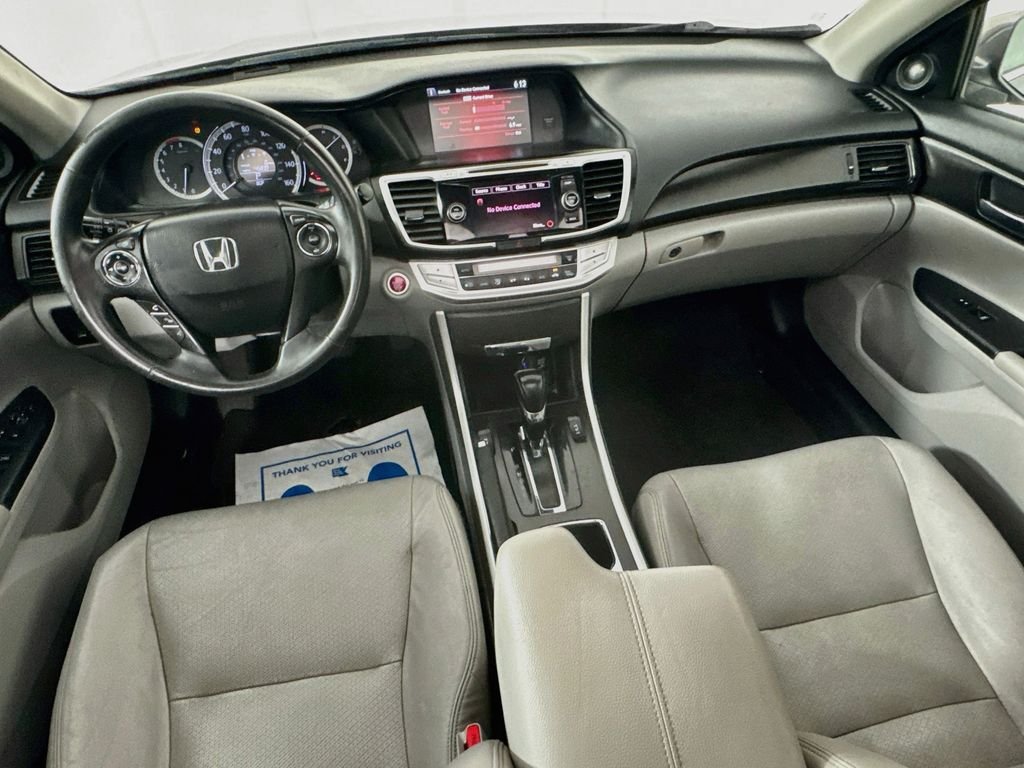 Used 2015 Gray Honda EX-L image 28