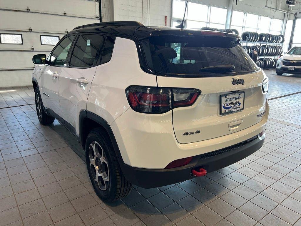 Used 2022 Bright White Clearcoat Jeep Trailhawk image 5
