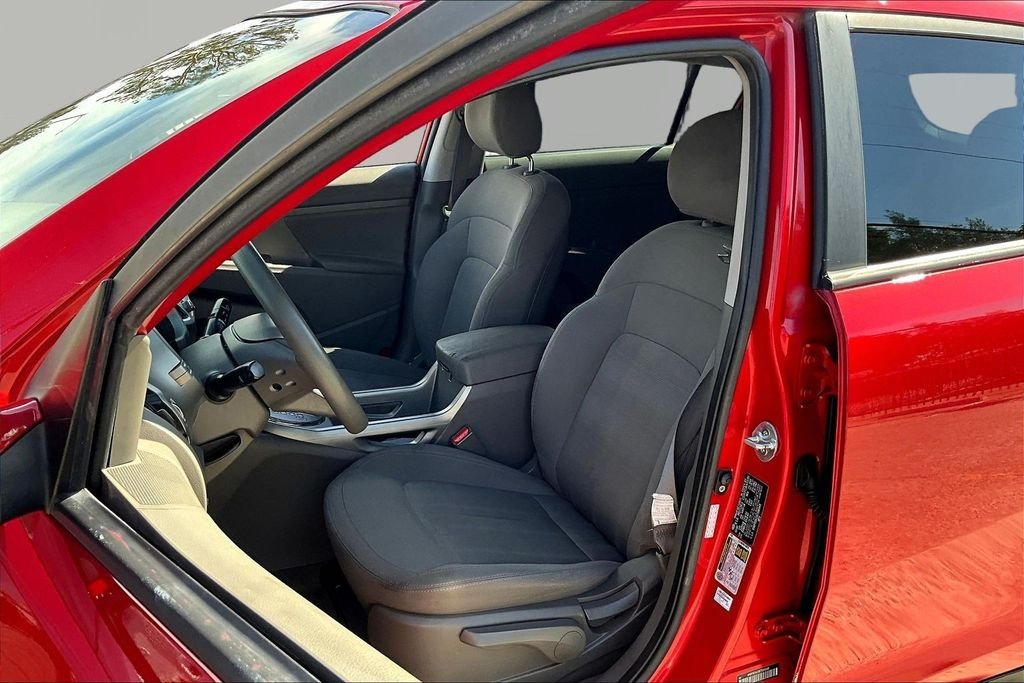 Used 2011 Red Kia LX image 20