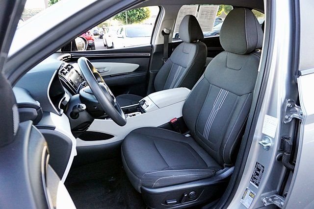 Used 2024 Silver Hyundai SEL image 15