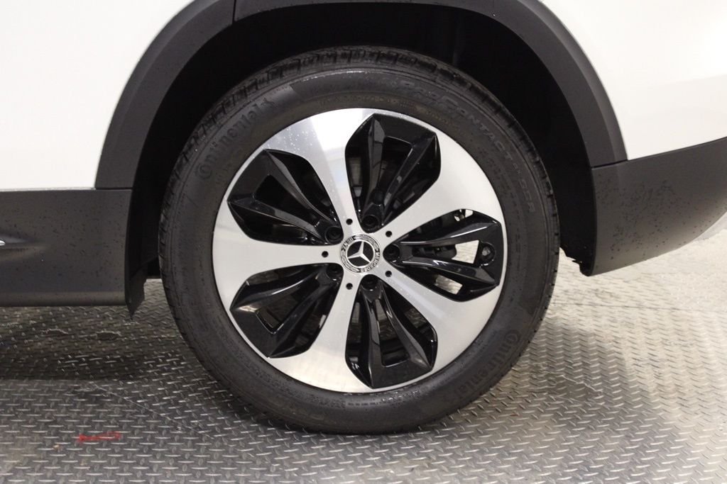 Certified Used 2026  Mercedes-Benz GLB 250 image 16
