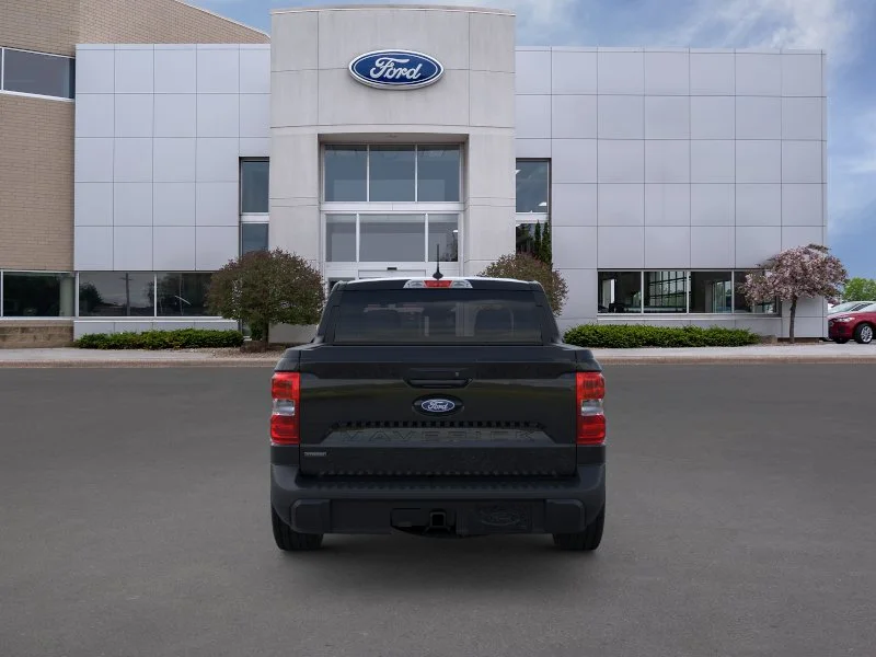 New 2026 Shadow Black Ford XLT image 29