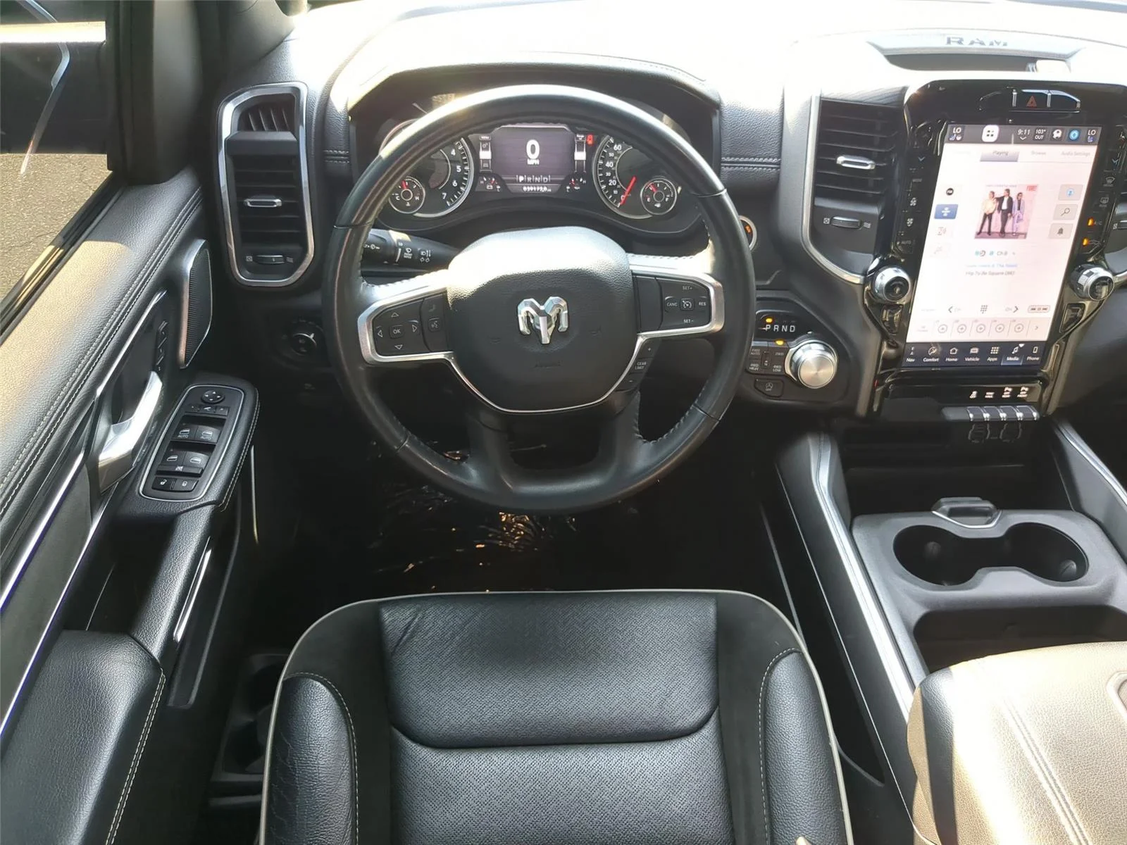 Used 2024  RAM TRUCK LARAM image 29