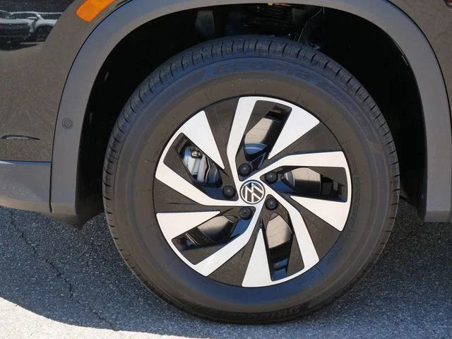 New 2026 Black Volkswagen 2.0T S image 5