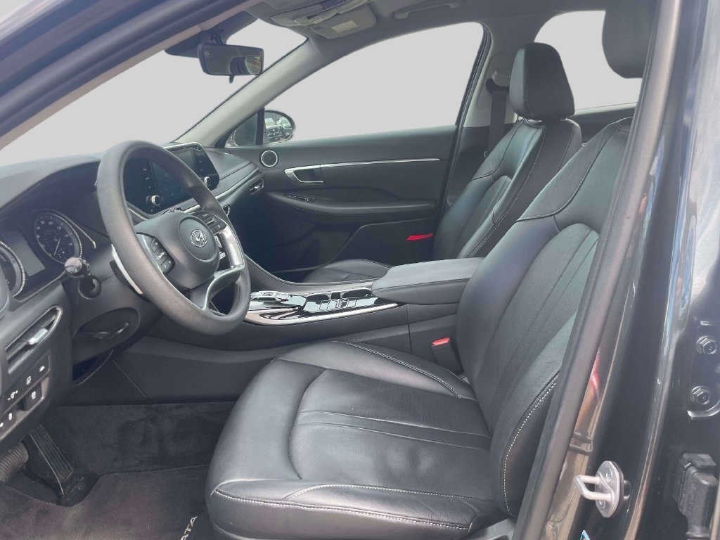 Used 2023 Gray Hyundai Blue image 15