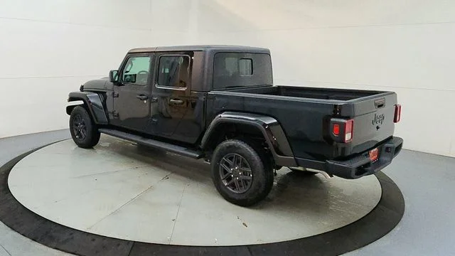 New 2026 Black Clear-Coat Exterior Paint Jeep Sport S image 8