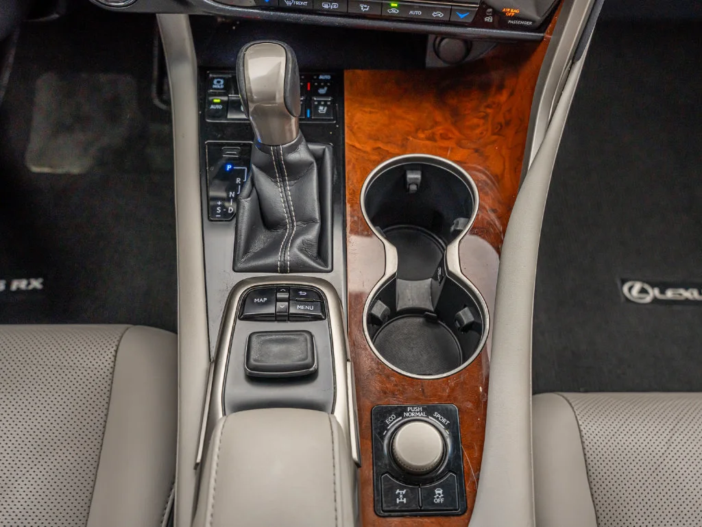 Used 2019 Eminent White Pearl Lexus 350L image 38