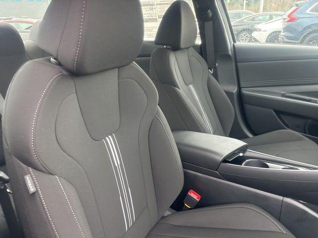 New 2026 Abyss Black Hyundai SEL Sport image 10