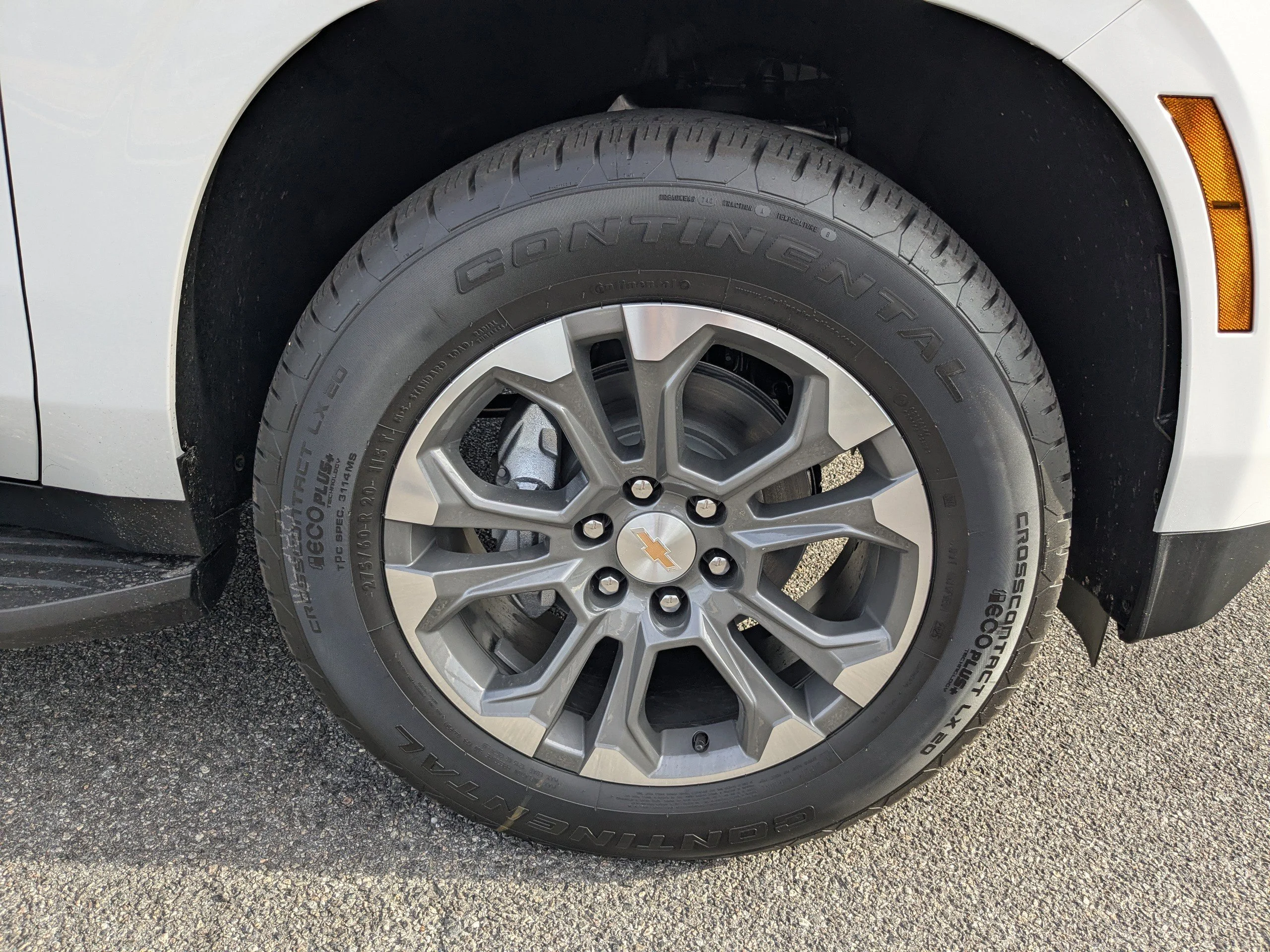 New 2025 Summit White Chevrolet LT image 11