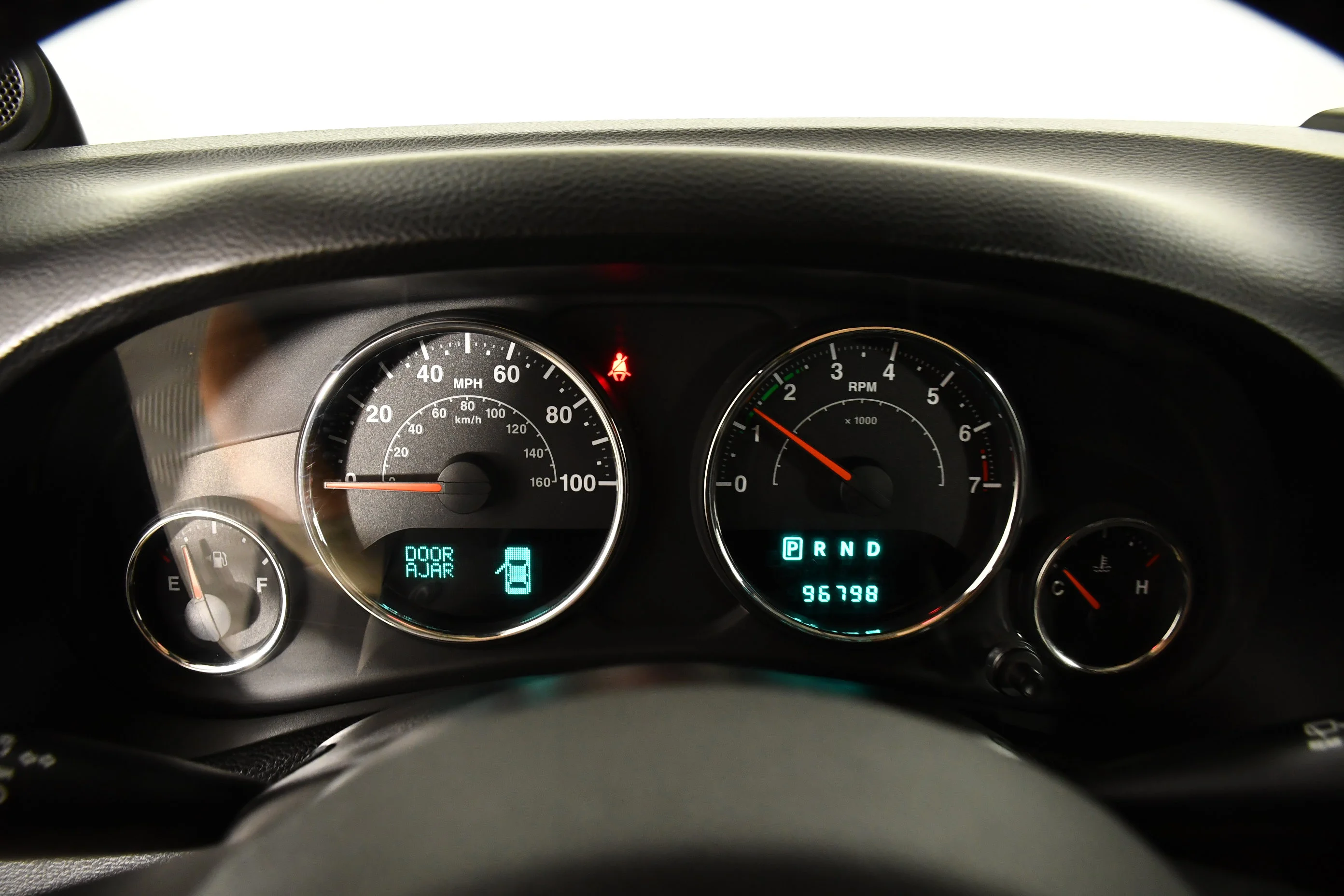 Used 2013 Billet Silver Metallic Jeep Sahara image 20