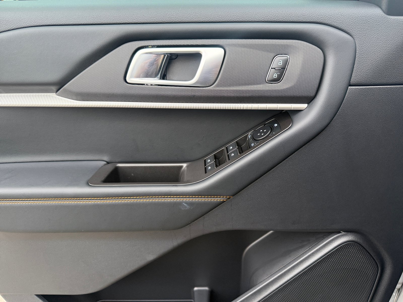 New 2027 Avalanche Gray Ford Tremor image 17