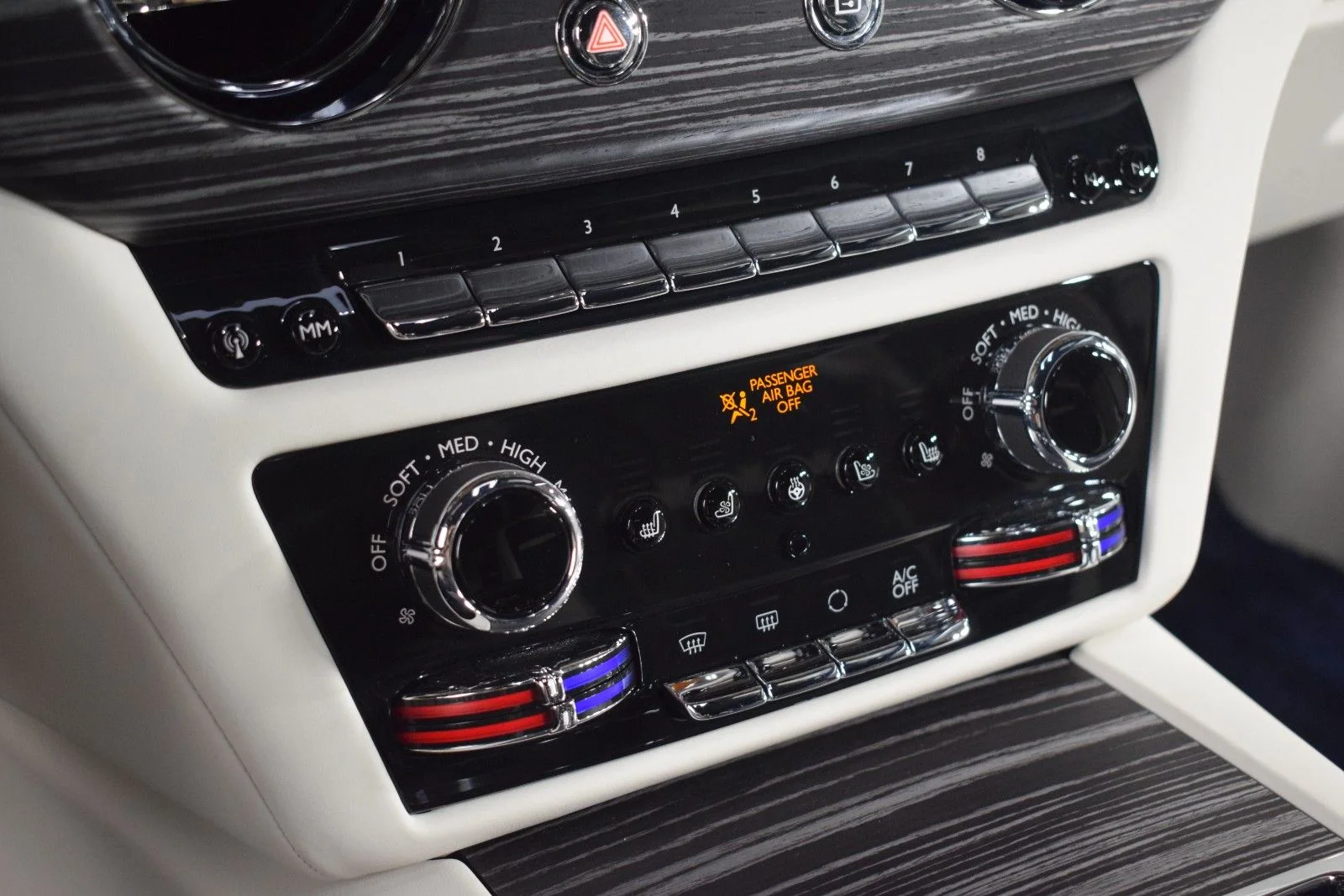 Used 2021 Blue Rolls-Royce  image 35