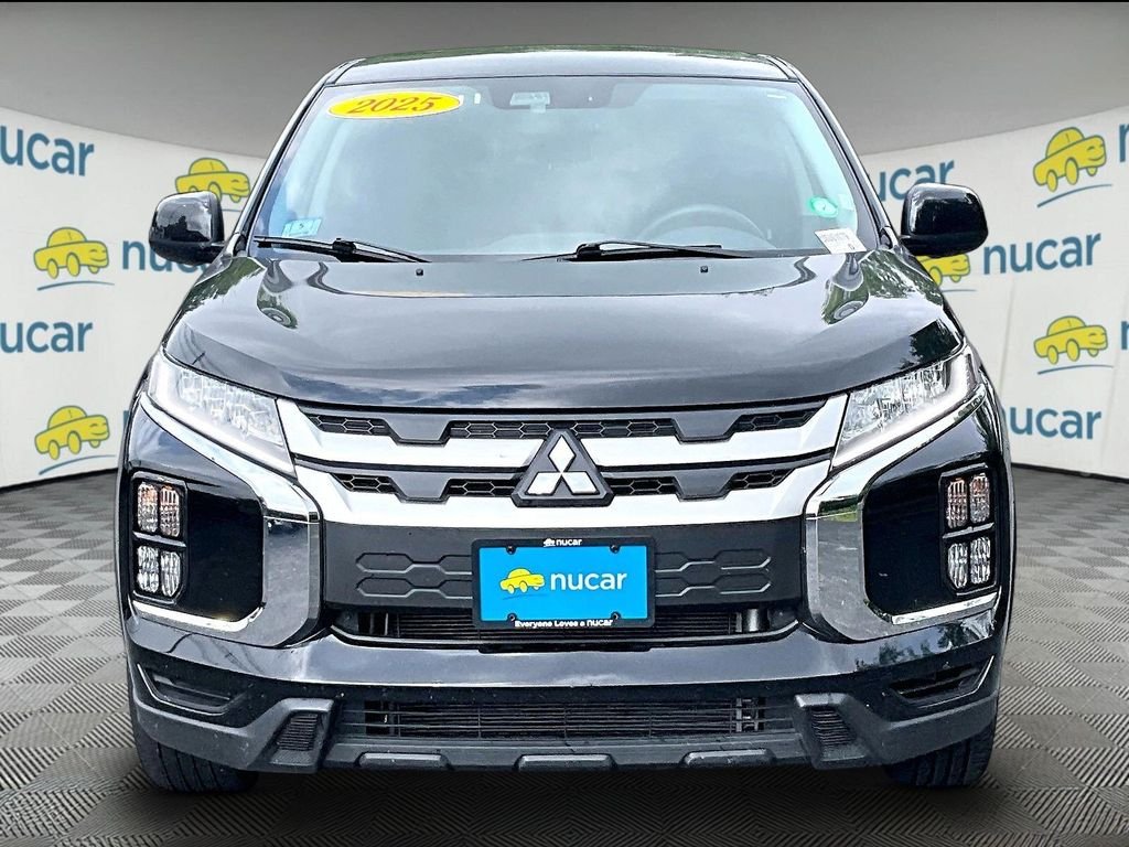 Used 2025 Alloy Silver Metallic Mitsubishi  image 2
