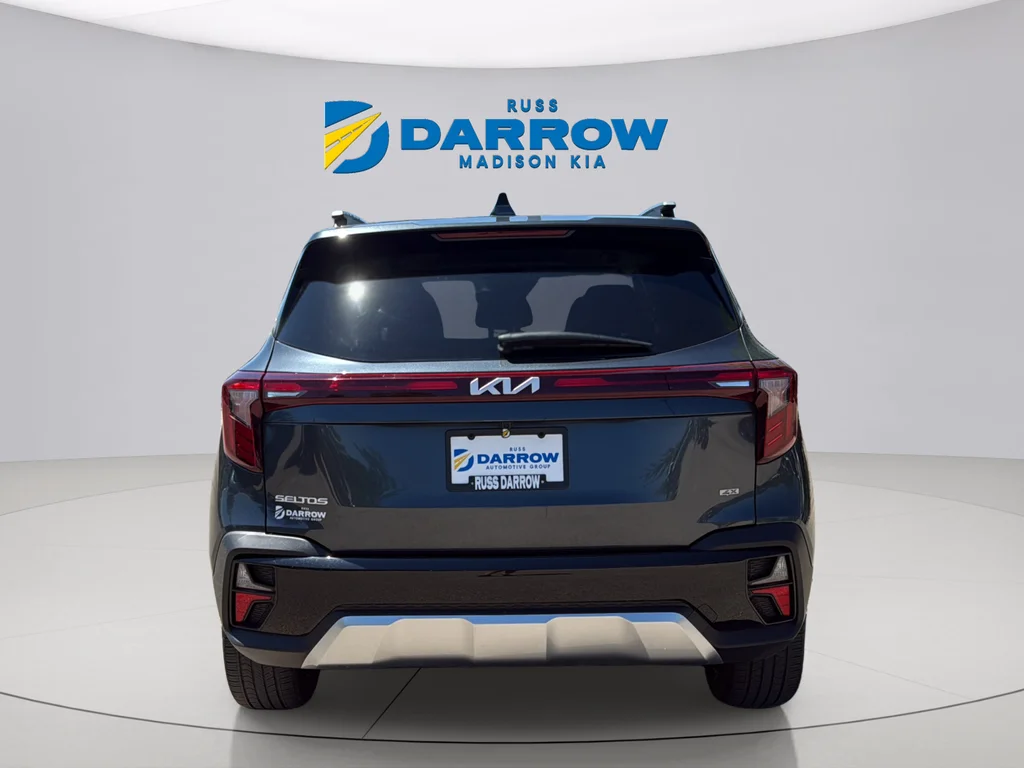 Certified Used 2024 Gravity Gray Kia SX image 4