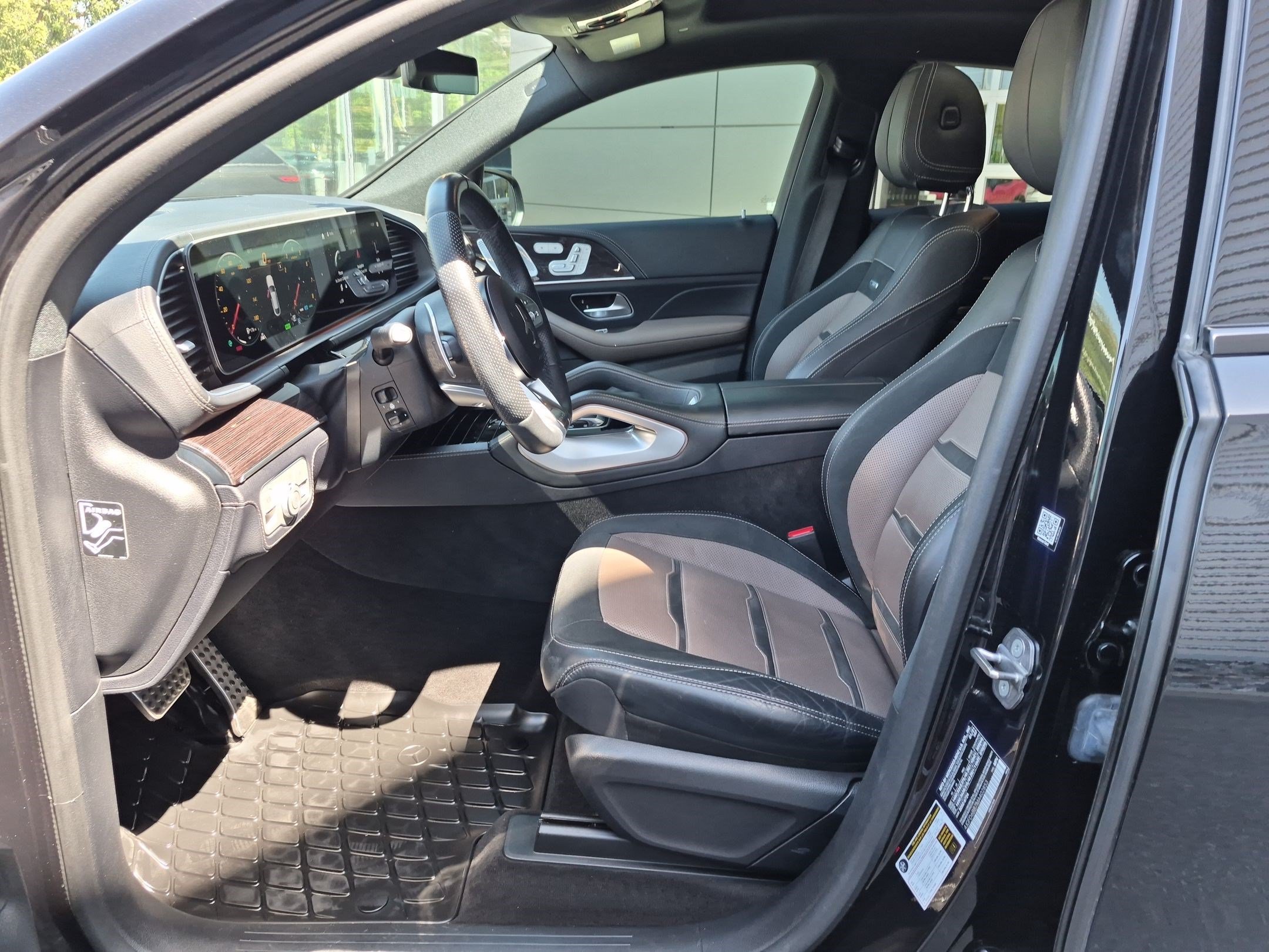 Used 2021 Obsidian Black Metallic Mercedes-Benz AMG® GLE 53 image 15