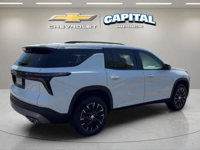 Used 2026 Summit White Chevrolet LT image 5