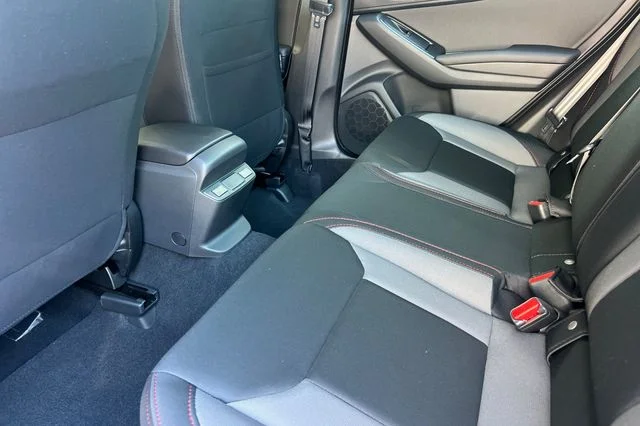 New 2026 CERAMIC WHITE Subaru Base image 9