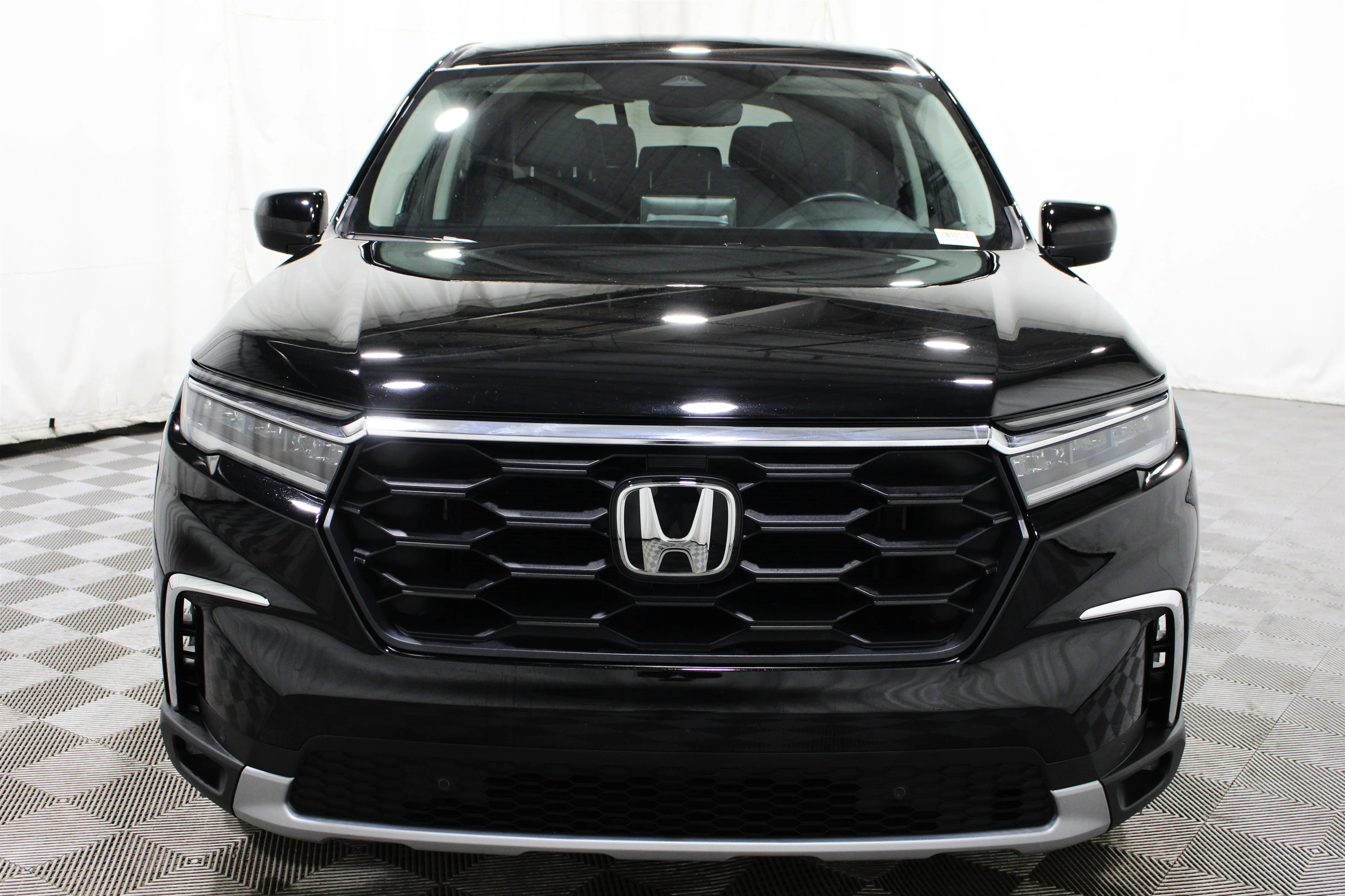 2025 Honda Pilot EX-L - Photo 37