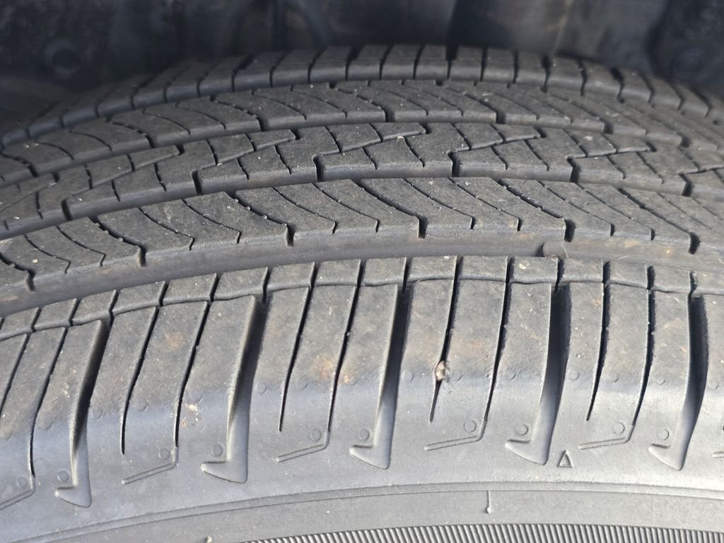 Used 2020 White Toyota XLE image 24