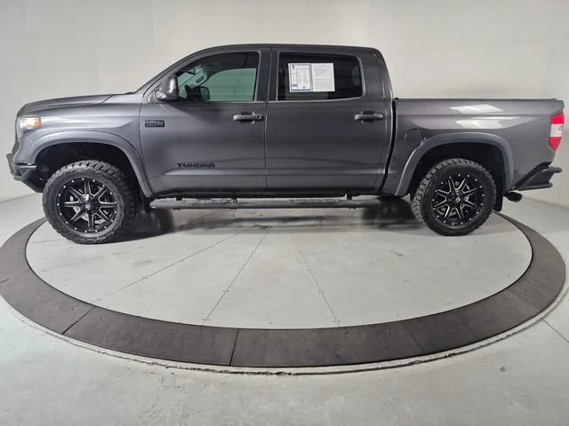 Used 2018 Magnetic Gray Metallic Toyota SR5 image 2