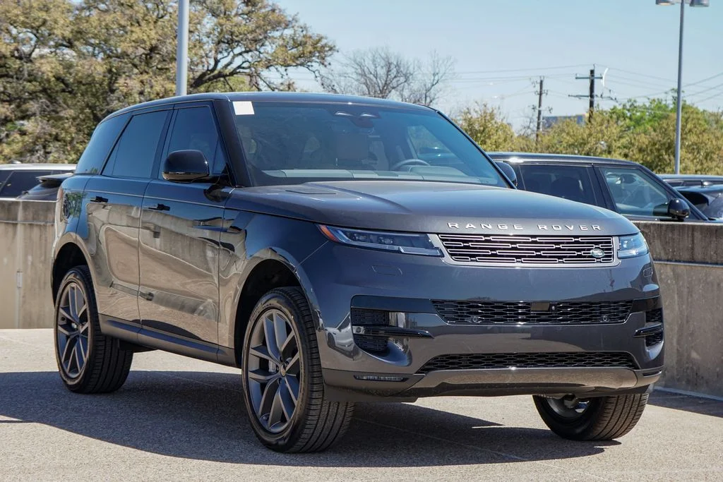 New 2026 Carpathian Gray Premium Metallic Land Rover SE image 12
