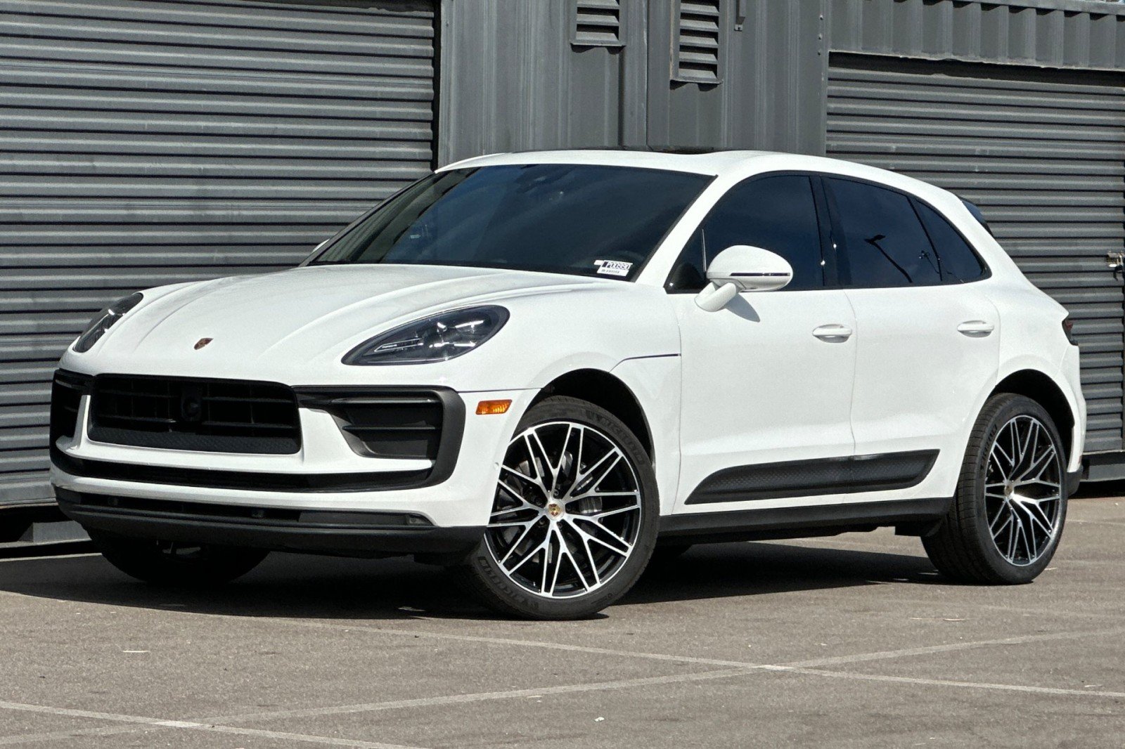 2024 Porsche Macan Base