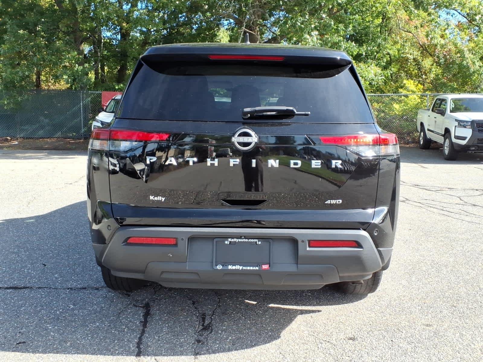 Certified Used 2023 Super Black Nissan S image 6
