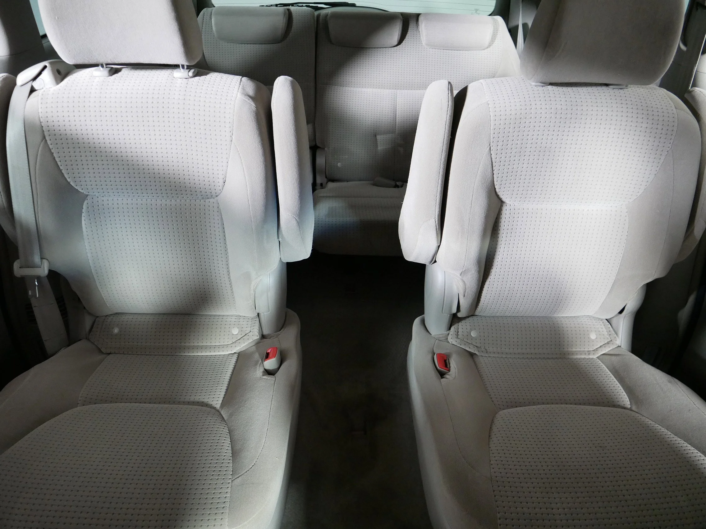 Used 2006 Salsa Red Pearl Toyota LE image 13