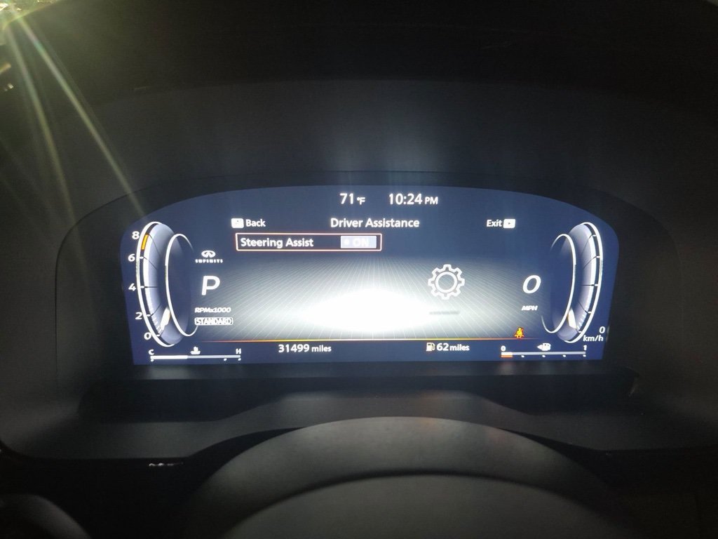 Used 2024 Silver INFINITI LUXE image 4