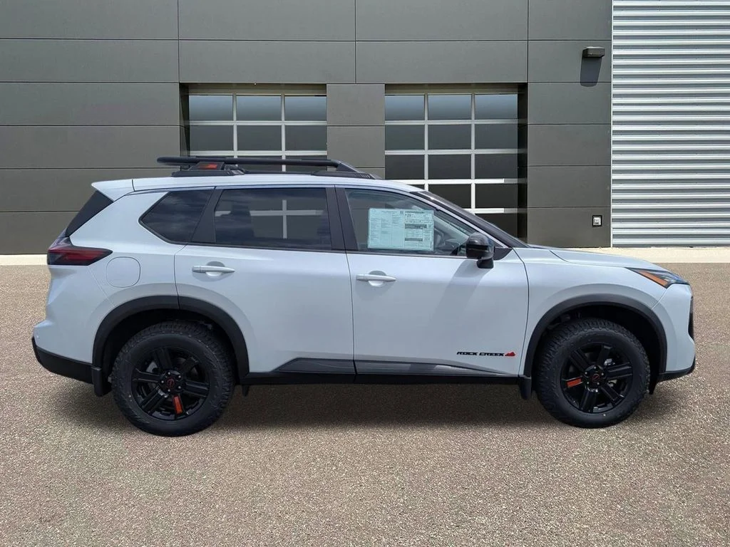 New 2026 Everest White Pearl TriCoat Nissan Rock Creek® image 4