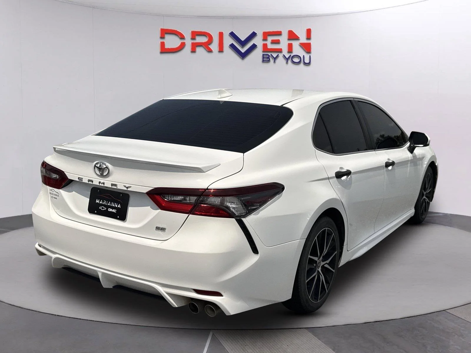 Used 2021 Super White Toyota SE Nightshade image 4