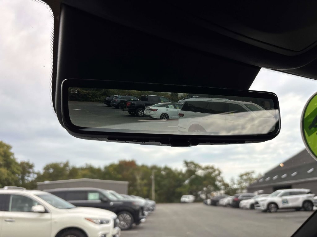 Used 2027 White Kia X-Line SX-Prestige image 30