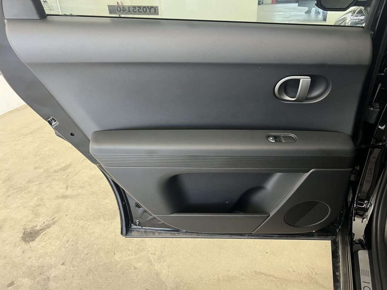 New 2026 Abyss Black Hyundai SE image 22
