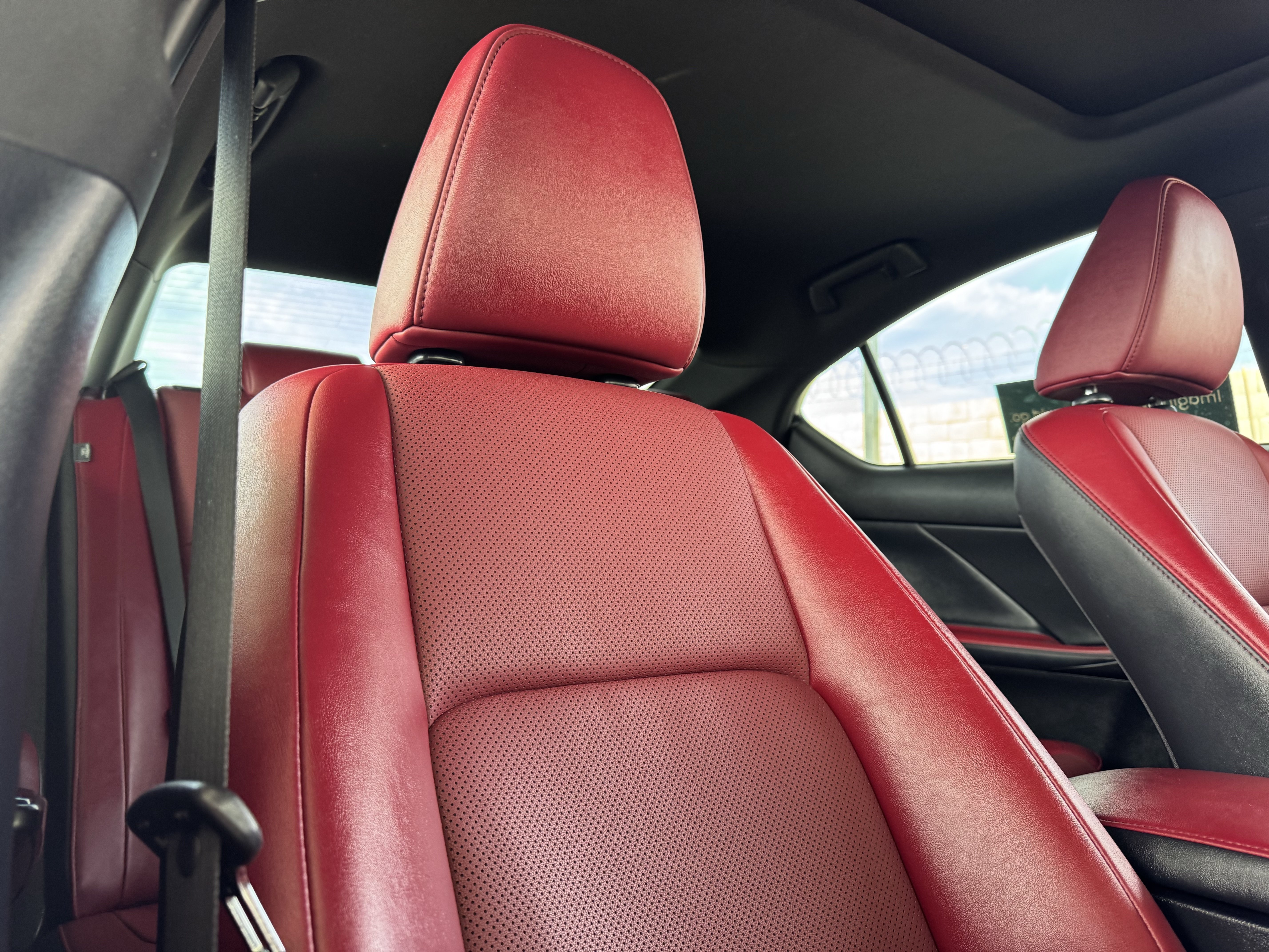 2023 Lexus IS 300 - Photo 23