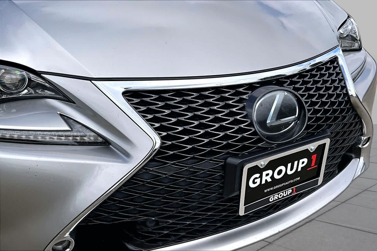 Used 2017 Atomic Silver Lexus  image 28