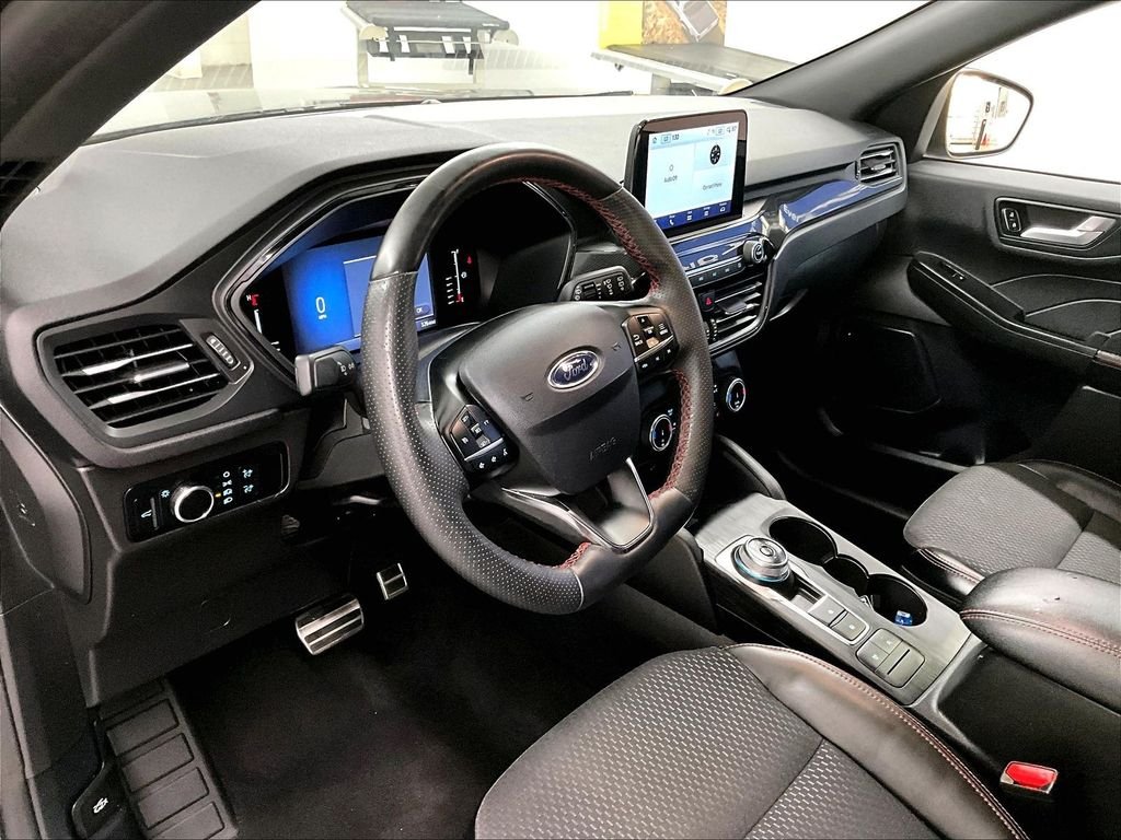Used 2024 Gray Metallic Ford ST-Line image 8
