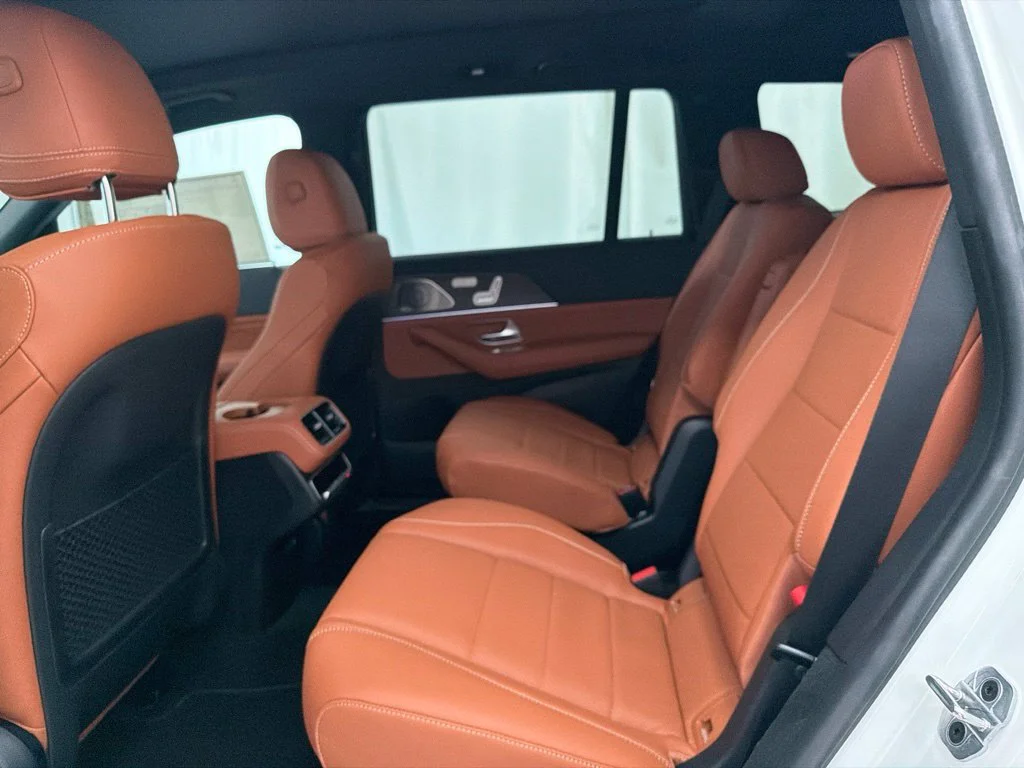 New 2027 White Mercedes-Benz GLS 450 image 23