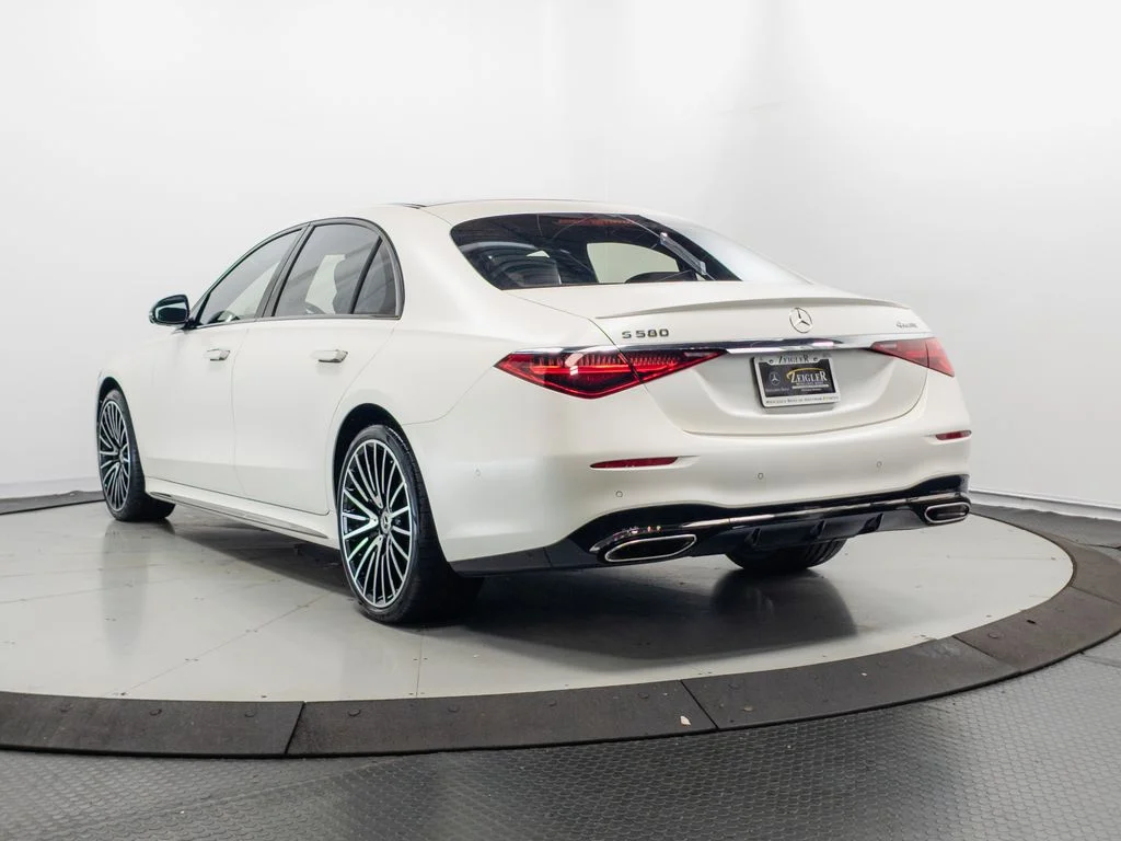 Used 2023 MANUFAKTUR Cashmere White Magno Mercedes-Benz S 580 image 31
