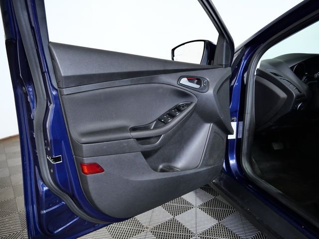 Used 2017 Blue Ford SEL image 15