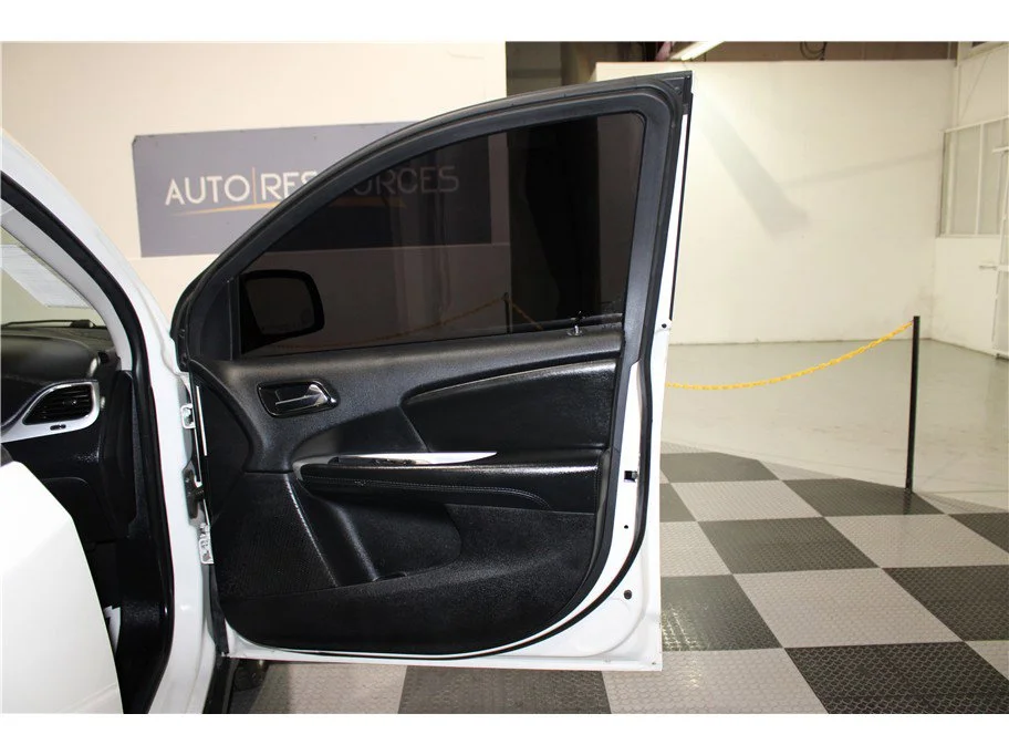 Used 2018 Vice White Dodge SE image 23