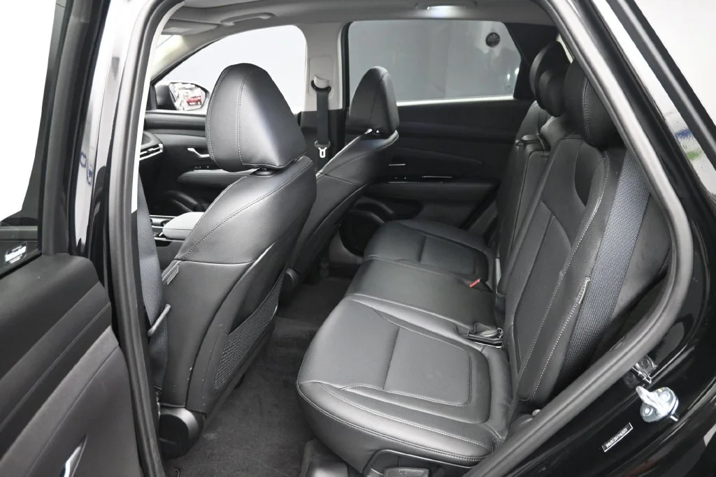 2026 Hyundai Tucson Limited - Photo 12