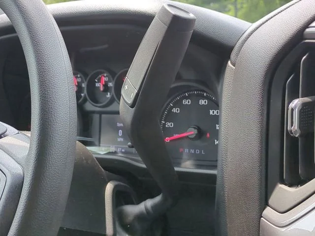 New 2025 Summit White Chevrolet Work Truck image 18