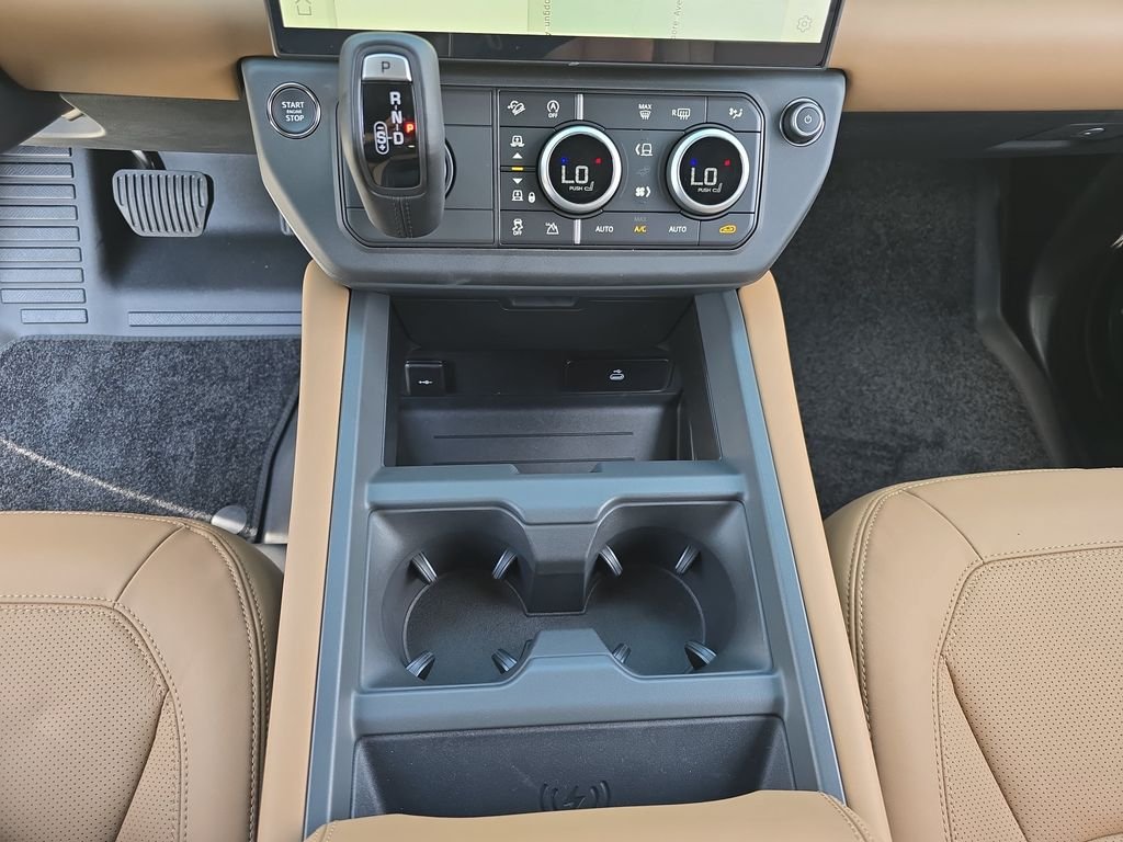 New 2026 Carpathian Grey Land Rover X-Dynamic SE image 26