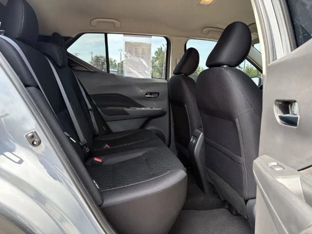 Used 2024 Gray Nissan SV image 12